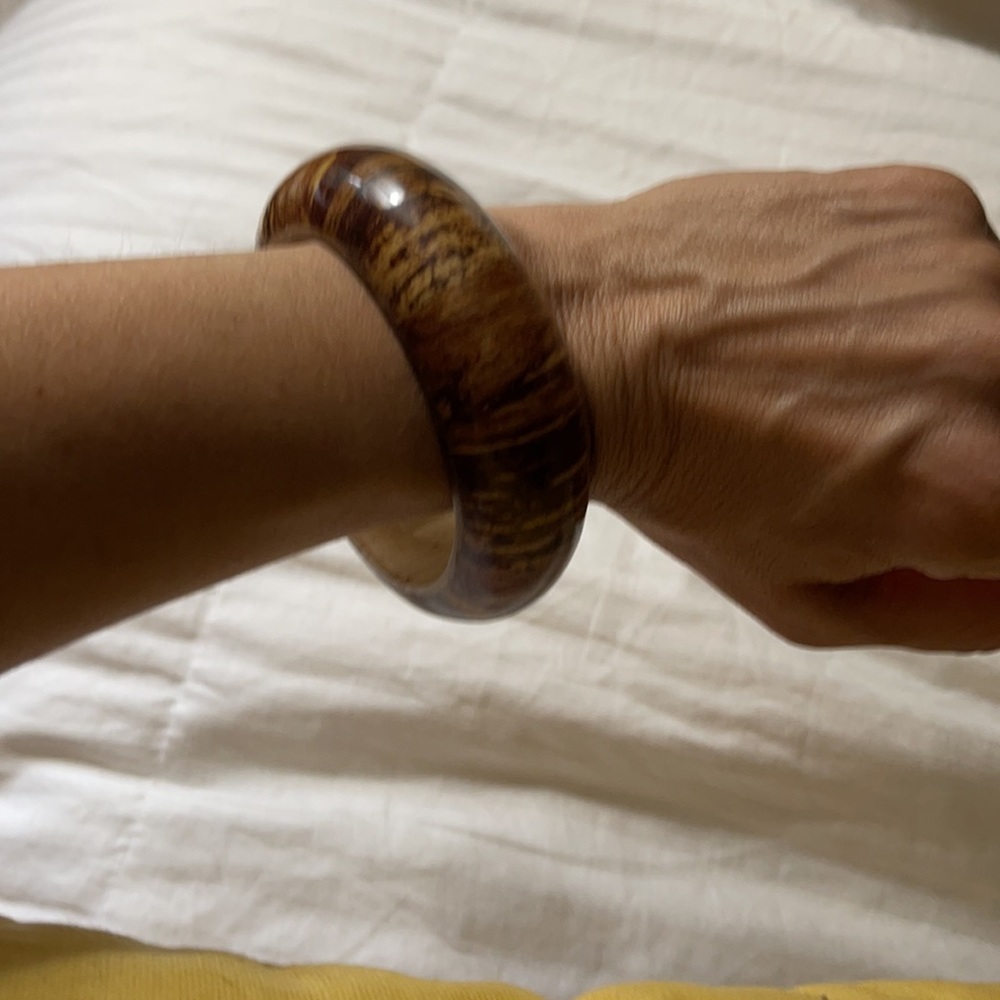 Wooden bangle - Picture 2 of 4